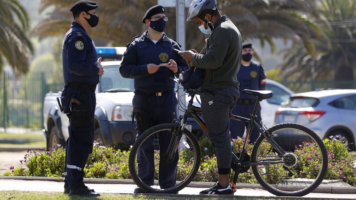 Plan Paso a Paso: Cinco comunas avanzan a fases 2 y 3 ¿Qué se puede hacer y qué no?
