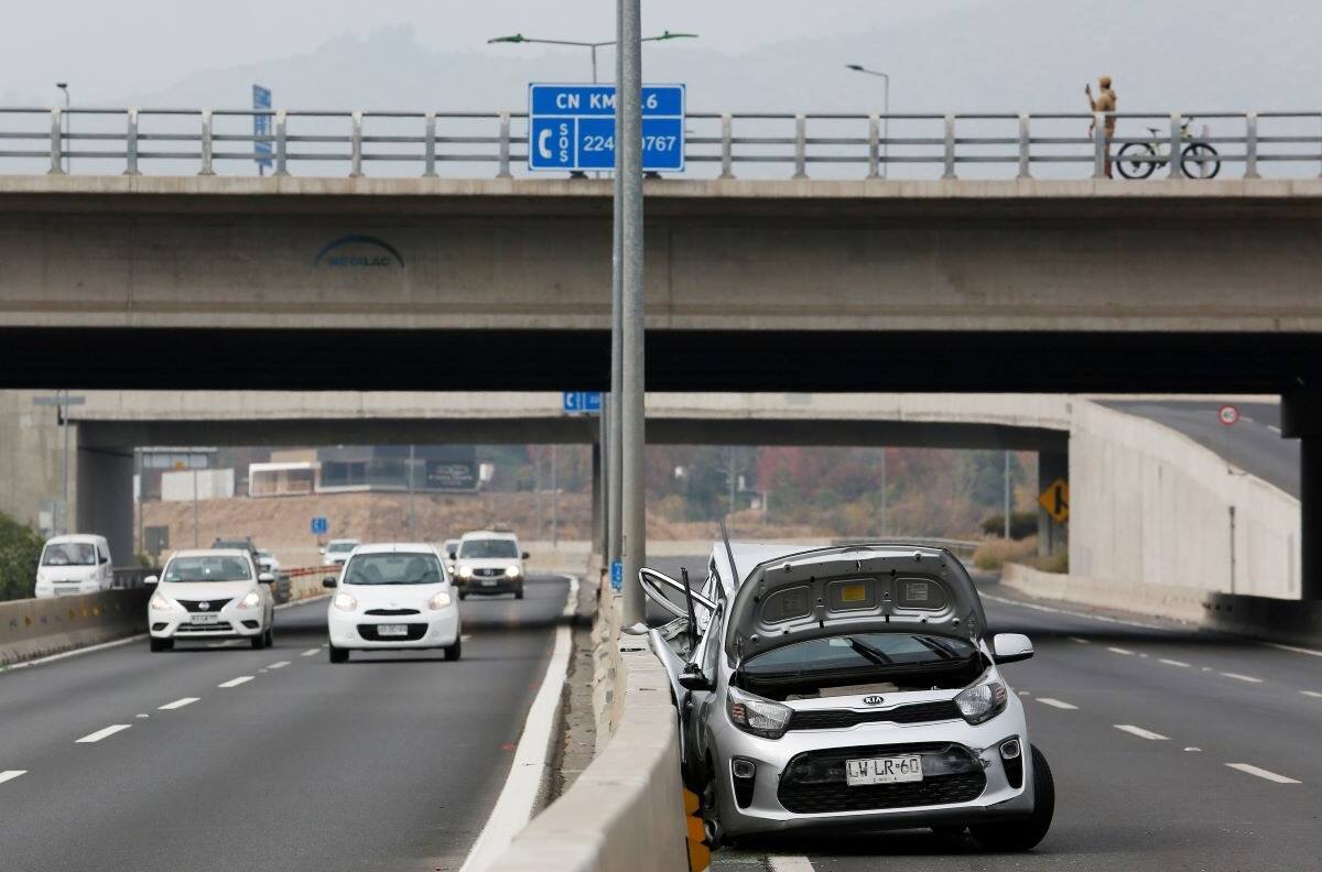 Doble accidente en Costanera Norte: El primero ocurrió por una encerrona y el otro dejó un fallecido