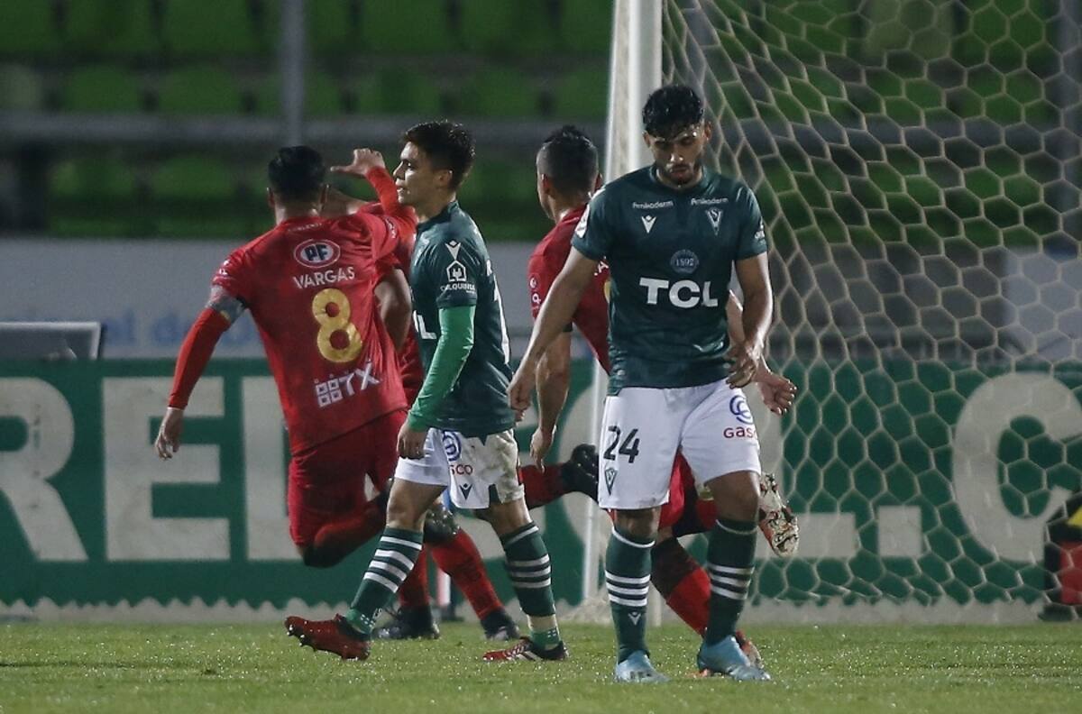 Jorge Ormeño: "La culpa de Ronald Fuentes fue aceptar las condiciones que le presentaron en Wanderers"