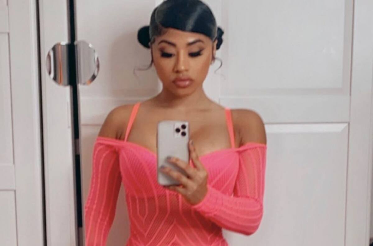 Cardi B está desesperada por brote de acné y pide ayuda en redes sociales