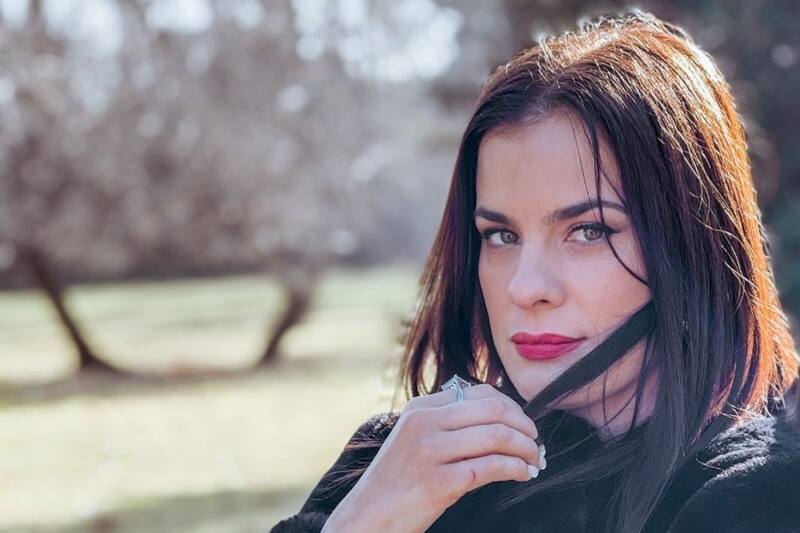 dirigió un videoclip de Cris MJ.