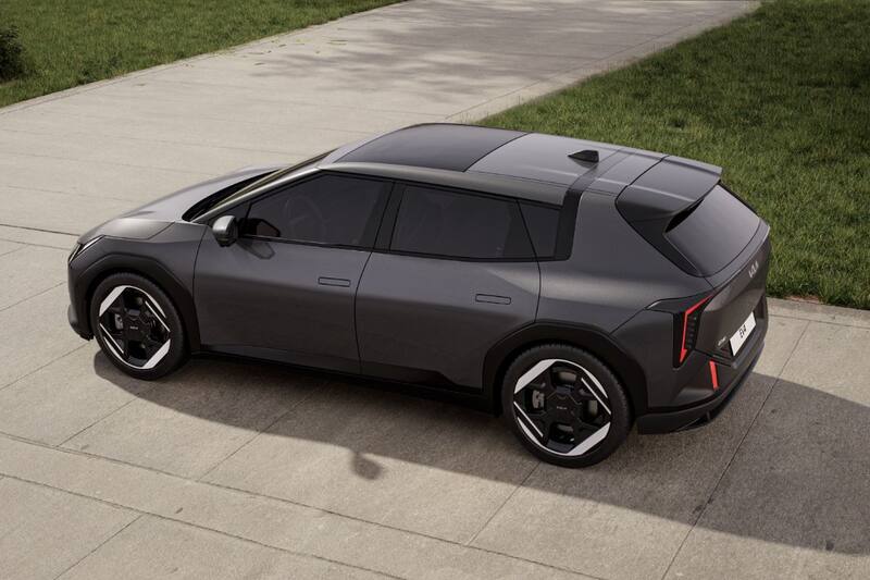 KIA EV4