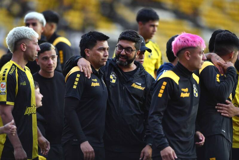 Esteban "Chino" González sería el primero de varios que deja el puerto pirata. Foto: Agencia Aton