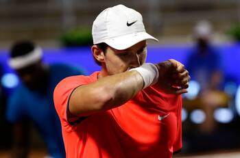 Nicolás Jarry fue eliminado por Roberto Carballés Baena en la primera ronda del ATP de Buenos Aires