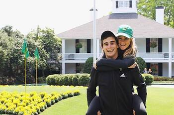 La tierna postal con que Joaquín Niemann celebró tres años de pololeo