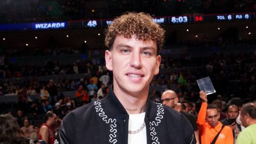 se llevó criticas por asistir a la NBA.