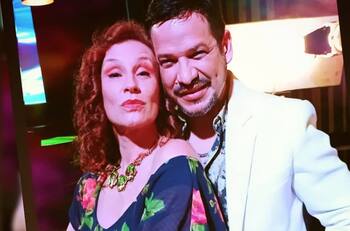 "Me ha sorprendido con una cajita feliz venezolana": Sigrid Alegría presumió el tierno gesto que tuvo Alexander Solórzano con ella