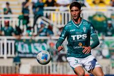 Sorprenden en insólito hecho policial a jugador de Santiago Wanderers e hijo de mundialista con la Roja