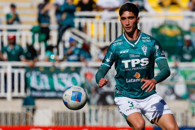 Hasta la PDI llegó a las dependencias a nombre del hijo de Javier Margas. Foto: Agencia Aton