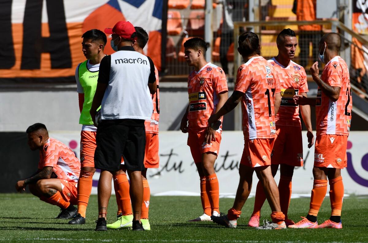 "Nos cag..": En Cobreloa lanzaron dura crítica al arbitraje tras caída ante Deportes Iquique que los hunde en el fondo