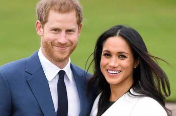 Meghan Markle se aleja de los protocolos de la realeza y se luce con atrevido atuendo