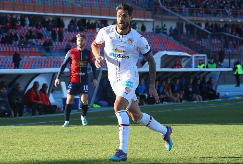 Joaquín Larrivey podría jugar en Magallanes. Foto: Südtirol