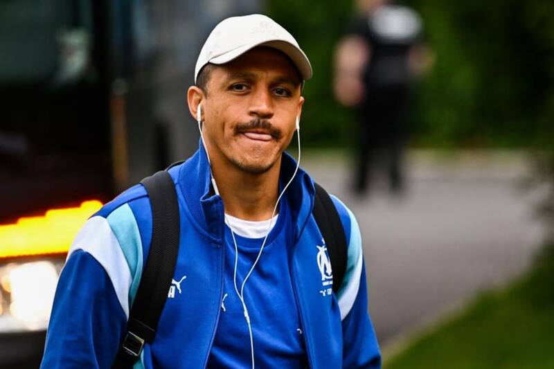 El delantero chileno en el centro de entrenamiento de Olympique de Marsella.