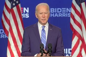 Elecciones EE.UU: Joe Biden pide calma y no cantar victoria hasta que "todos los votos estén contados"
