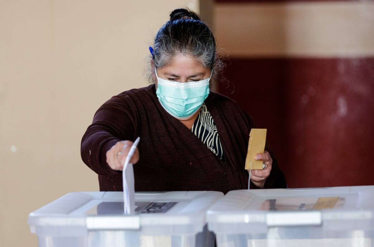Metro y 2.100 servicios de transporte gratuito para ir a votar en todo el país