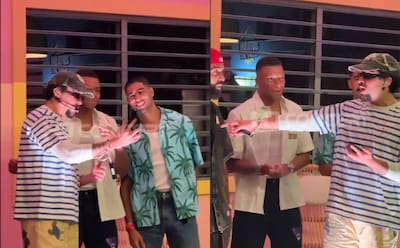 Junte inesperado: Kylian Mbappé apareció en concierto de Bad Bunny acompañado de otra figura del PSG