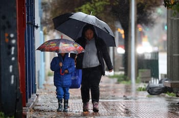 Con vientos de hasta 70 km/h: Estas son todas las ciudades de Chile donde lloverá este jueves 17 de julio