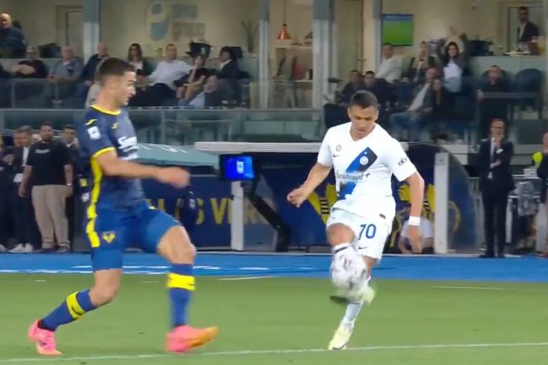 y su gol que terminó siendo anulado en Italia.