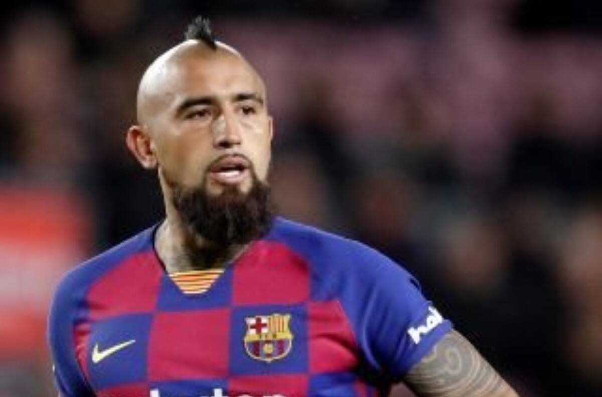 Arturo Vidal será titular por Barcelona en el duelo ante Real Betis