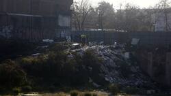 Adolescente de 17 años que caminaba por la calle fue llevada a sitio eriazo donde la violaron