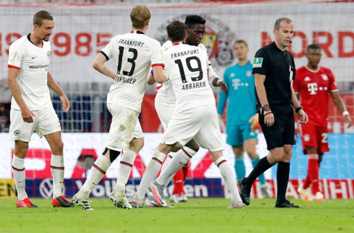 Una gran combinación: Danny Da Costa anotó el empate para el Frankfurt en Copa Alemania