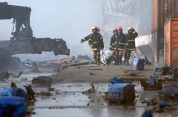 VIDEO | Explosión en centro de contenedores dejó al menos 49 muertos y un sinnúmero de heridos