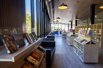 Inauguran espectacular nuevo Café Literario en la RM: tiene dos pisos y 370 metros cuadrados construidos
