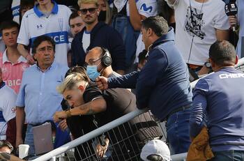 GALERÍA | La secuencia de los graves incidentes en las tribunas en el Clásico entre la UC vs Colo Colo