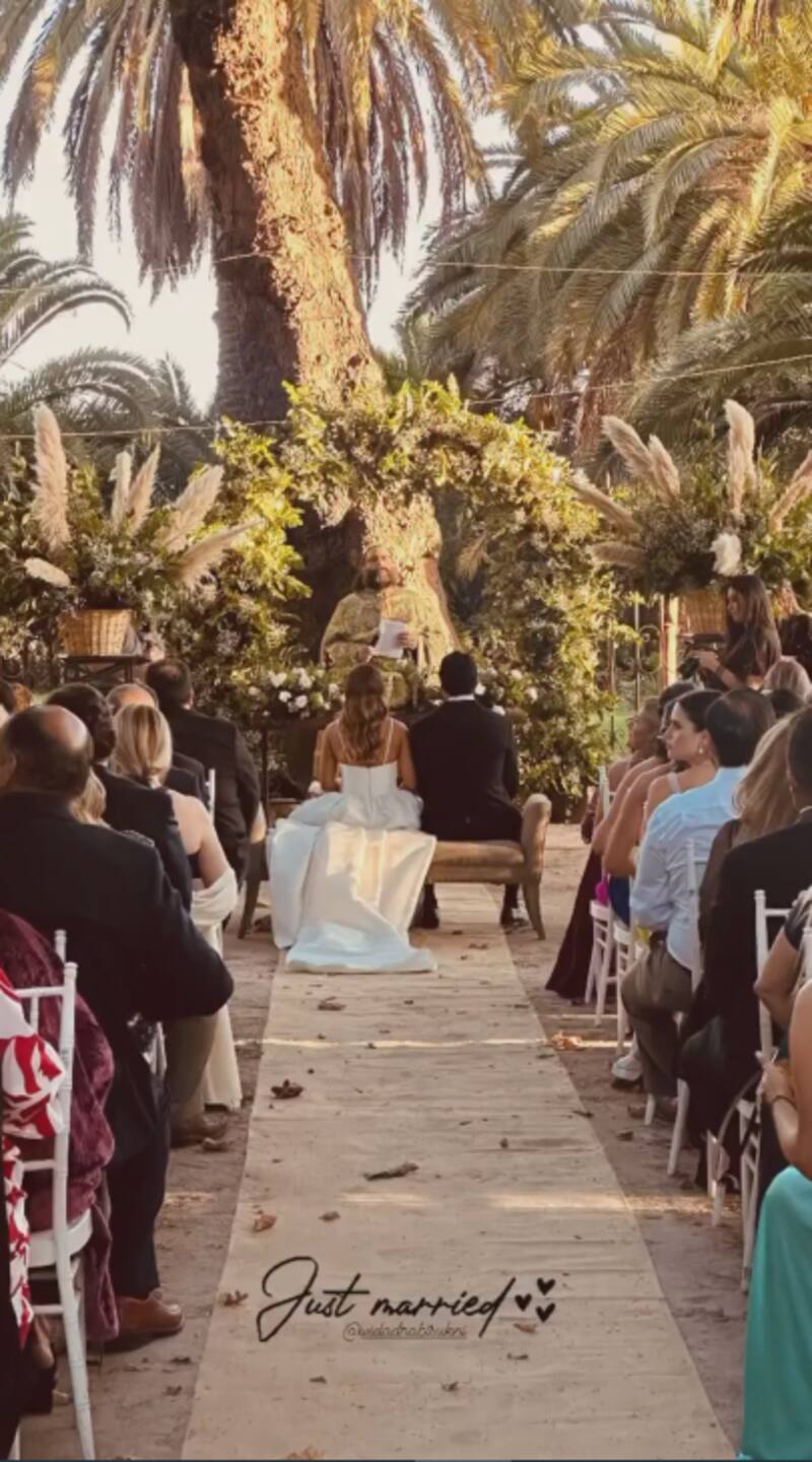 Una hermosa postal del matrimonio de Wildad Sukni