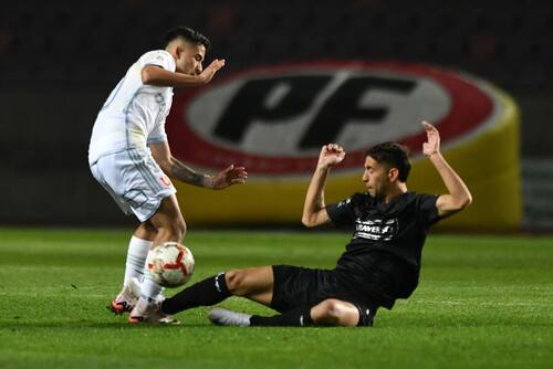 Lucas Assadi sufrió un esguince y ese martes se conocerá la cuantía de la lesión. Foto: Aton.