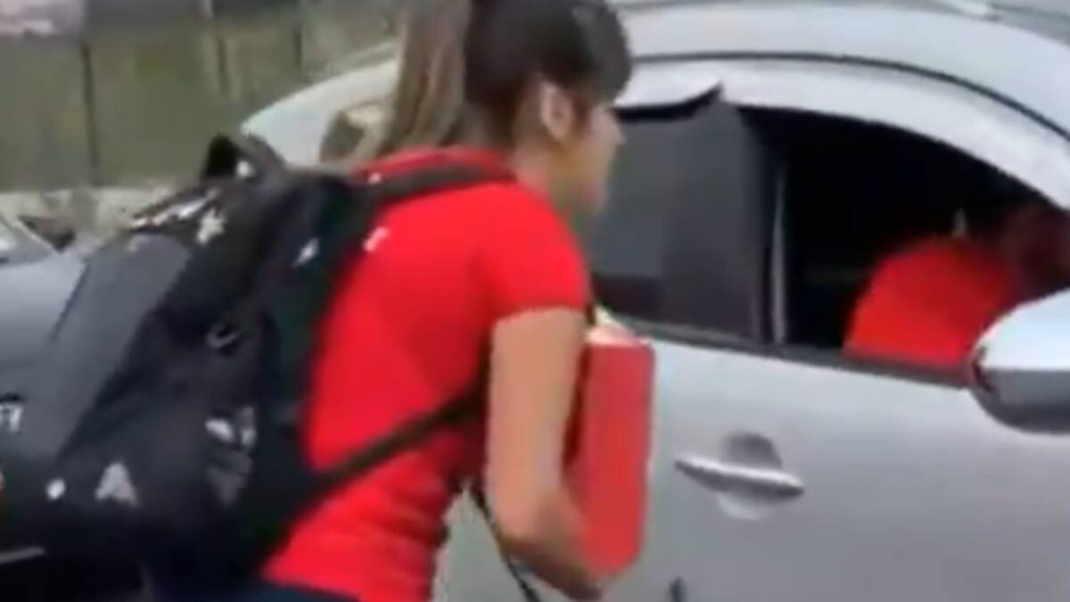 Destacada deportista nacional fue captada pidiendo ayuda monetaria