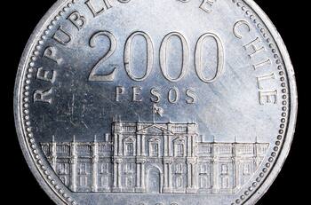 VIDEO | Numismática: Conoce la moneda conmemorativa de $2.000 que podría valer hasta 35 mil pesos chilenos