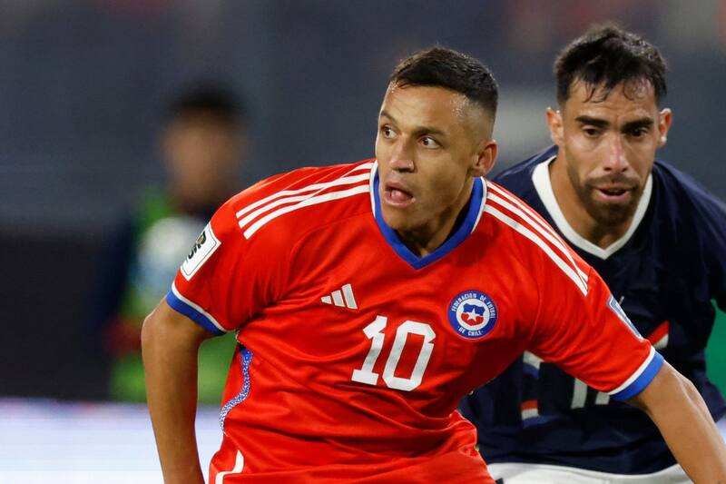 Las palabras del tocopillano no dejaron a nadie indiferente. Las críticas por las condiciones de trabajo de La Roja cruzaron la Cordillera. Foto: Agencia Aton.