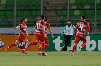 Club de Primera B cortó a una de sus figuras porque no quiere renovar su contrato: "La camiseta se respeta"