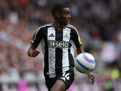 Un choque de 150 millones: Liverpool y Newcastle se enfrentan en medio de polémica por Isak