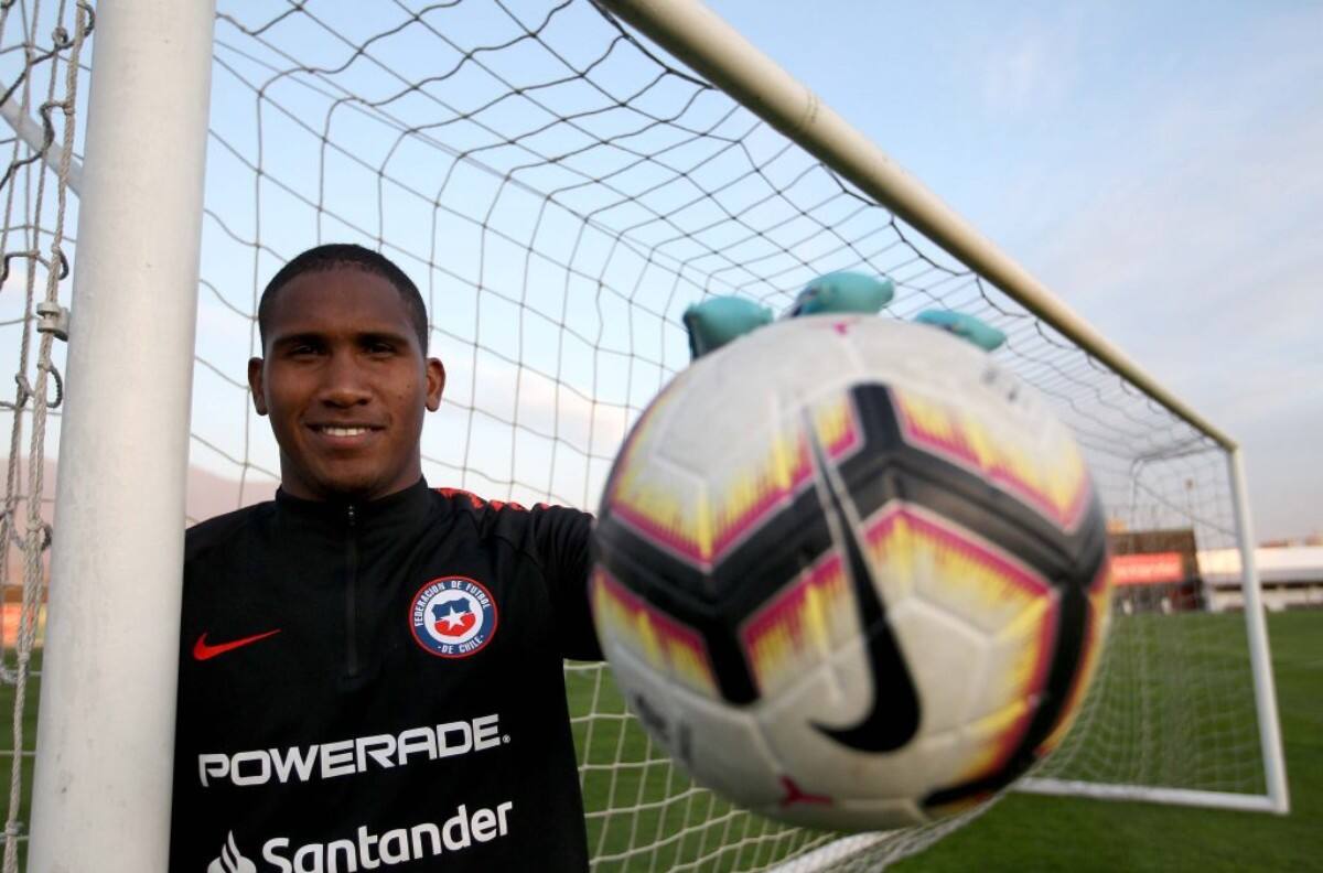 ¡Pero qué tapadón! Omar Carabalí impidió golazo de Yeferson Soteldo