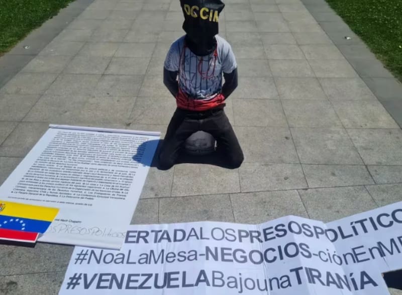 Se logran reconocer a otros sospechosos.