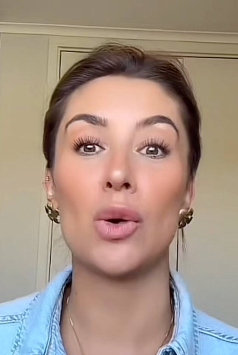 La modelo se refirió a los rumores de embarazo. (Live TikTok).