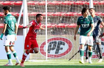 ¿Ayuda a la U? Así se complicó Santiago Wanderers en tabla ponderada tras caer ante Unión La Calera