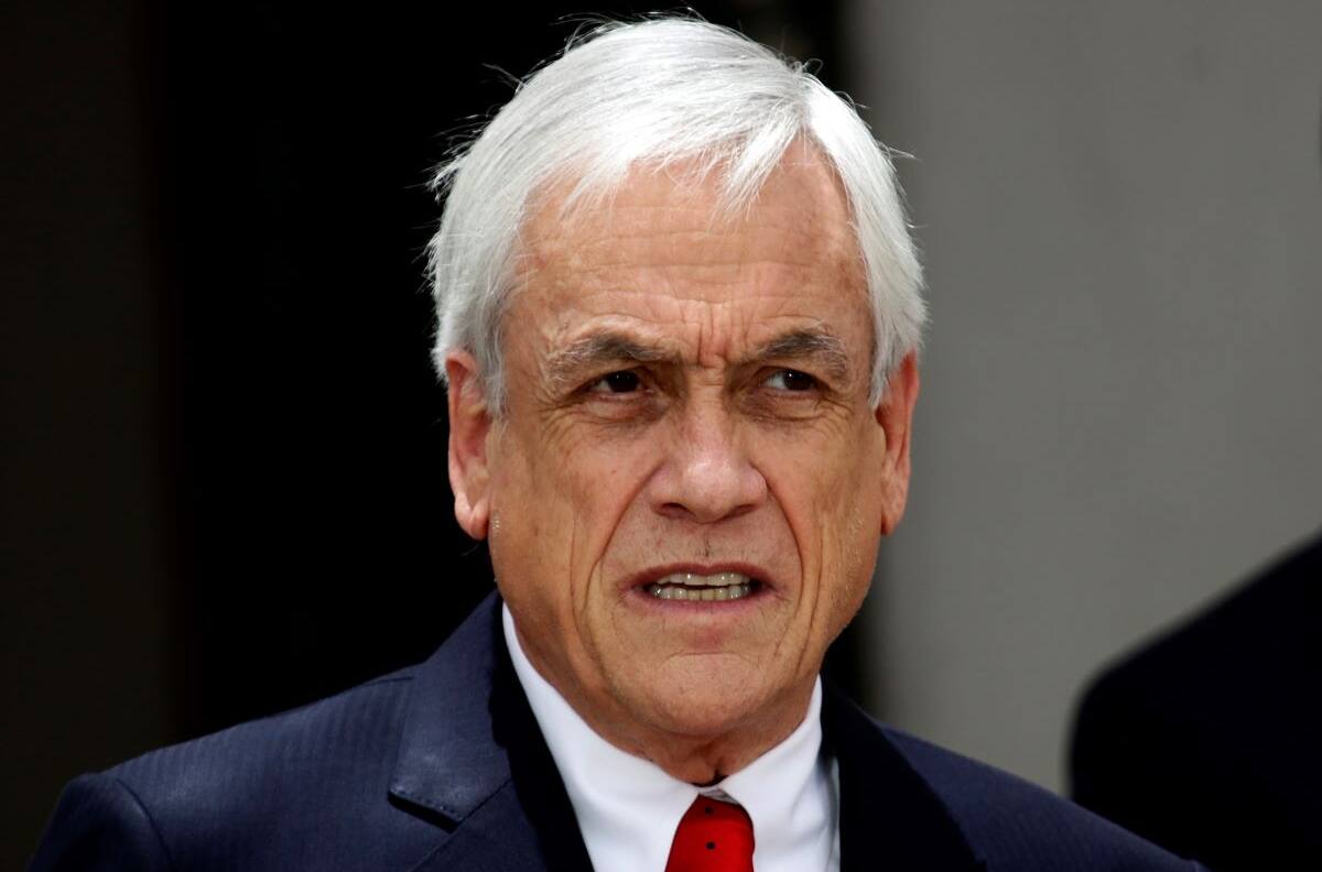 Abogado interpuso querella criminal contra Piñera por pasear sin mascarilla en Cachagua