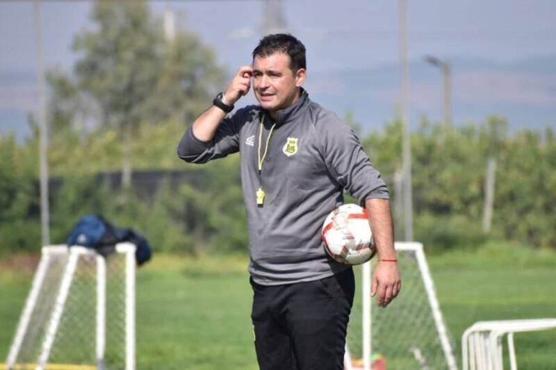 Juan José Ribera duró casi cuatro meses al frente de San Luis de Quillota. Foto: Primera B Chile.