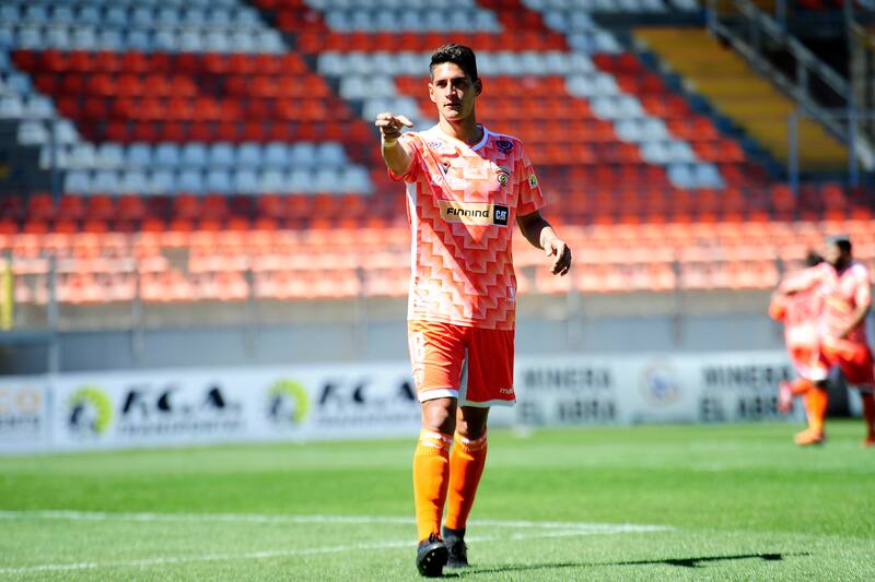 El delantero podría regresar a Cobreloa. Foto: Aton