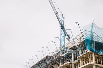 Millones de dólares en juego: conflicto entre vecinos y municipio por permisos irregulares en esta ciudad de Chile