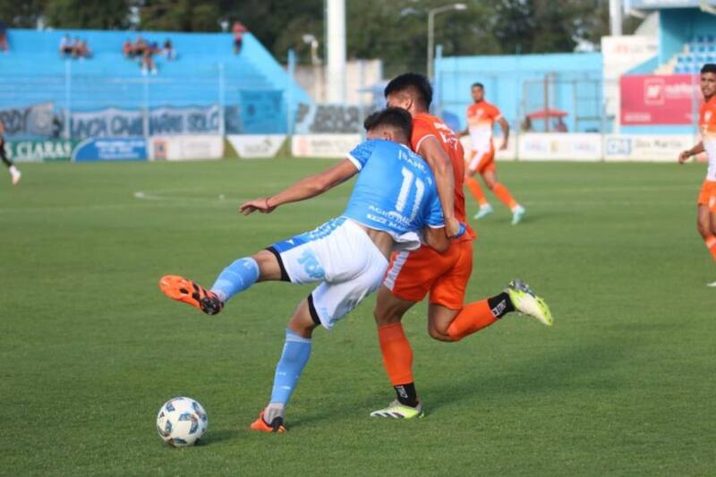 Cobreloa jugó el domingo su segundo amistoso en Argentina. En dos encuentros con alineaciones distintas, sufrió sendas goleadas ante Estudiantes de Río Cuarto.