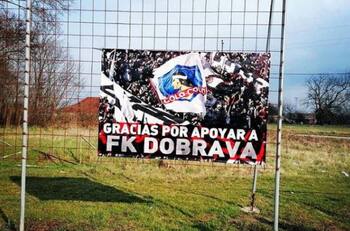 Dobrava tachó insignia de la U tras insultos de un hincha azul a Colo Colo: "Black and White, el Eterno Campeón"