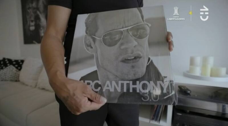 Américo mostró su nueva casa. Créditos: Pantallazo CHV