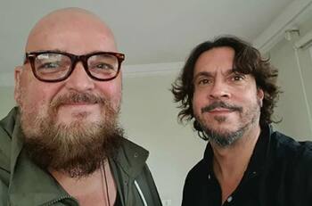 Mauricio Jürgensen suma a Alain Johannes y a ex RHCP para su debut musical