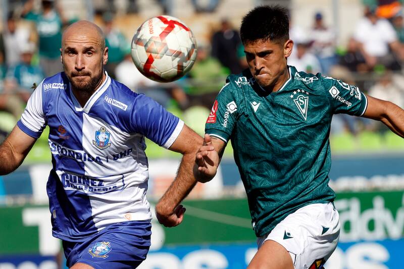 Santiago Wanderers aún no asegura su clasificación a la Liguilla de Ascenso. (Foto: Aton)