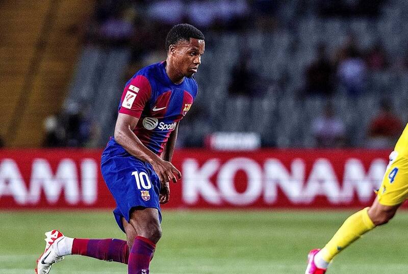 El delantero no volvería a Barcelona tras su préstamo al Brighton. Créditos: @ansufati.