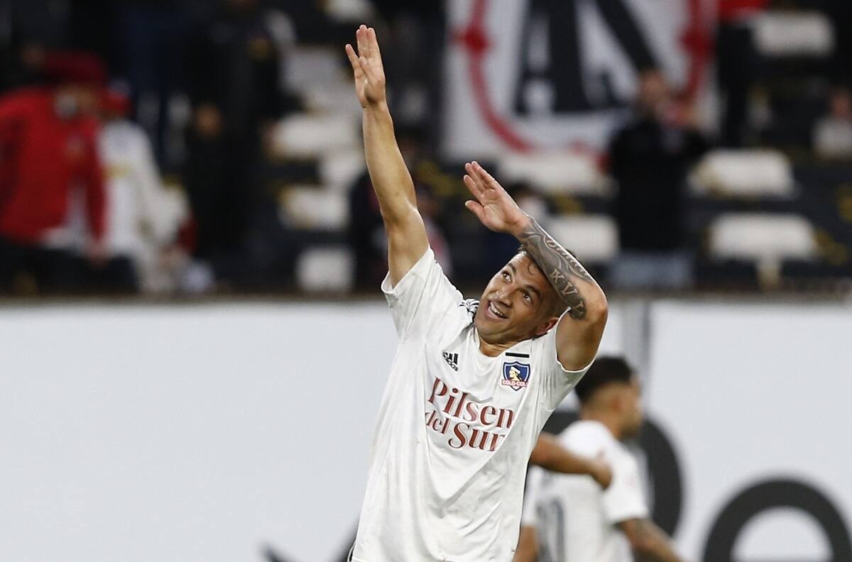 En la cancha y en lo económico: La notable alza de Colo-Colo en la Bolsa